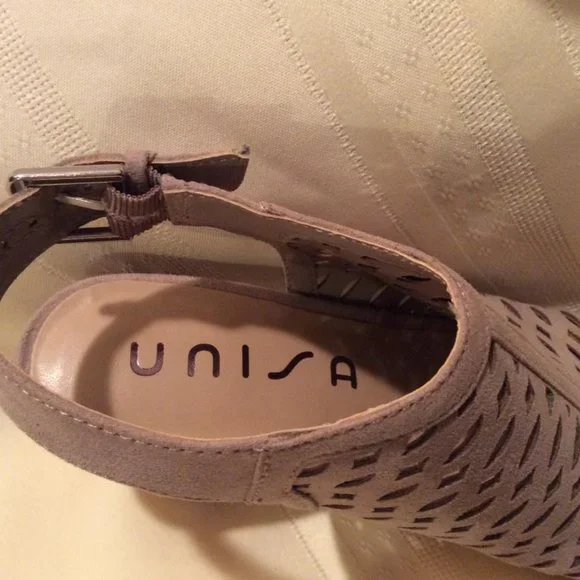 UNISA tan suede leather mesh peep-toe sandals 3" block heels NWOT Size 7 - Picture 5 of 6